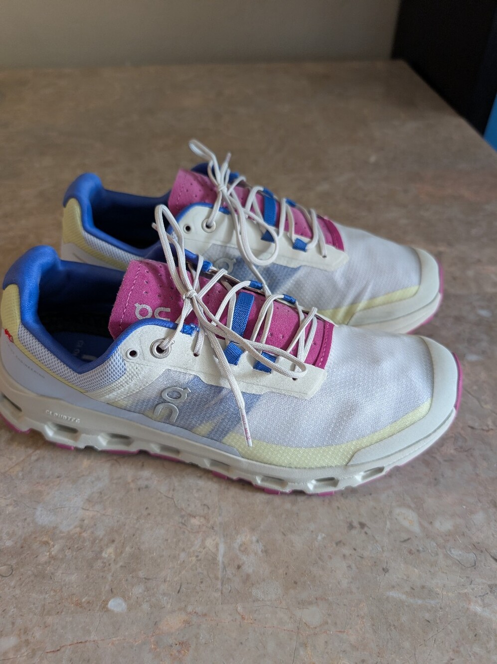 On Cloudvista Heather Rhubarb Missiongrip Trail Running Shoes Women's Size 10